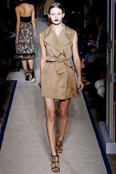 Look 24